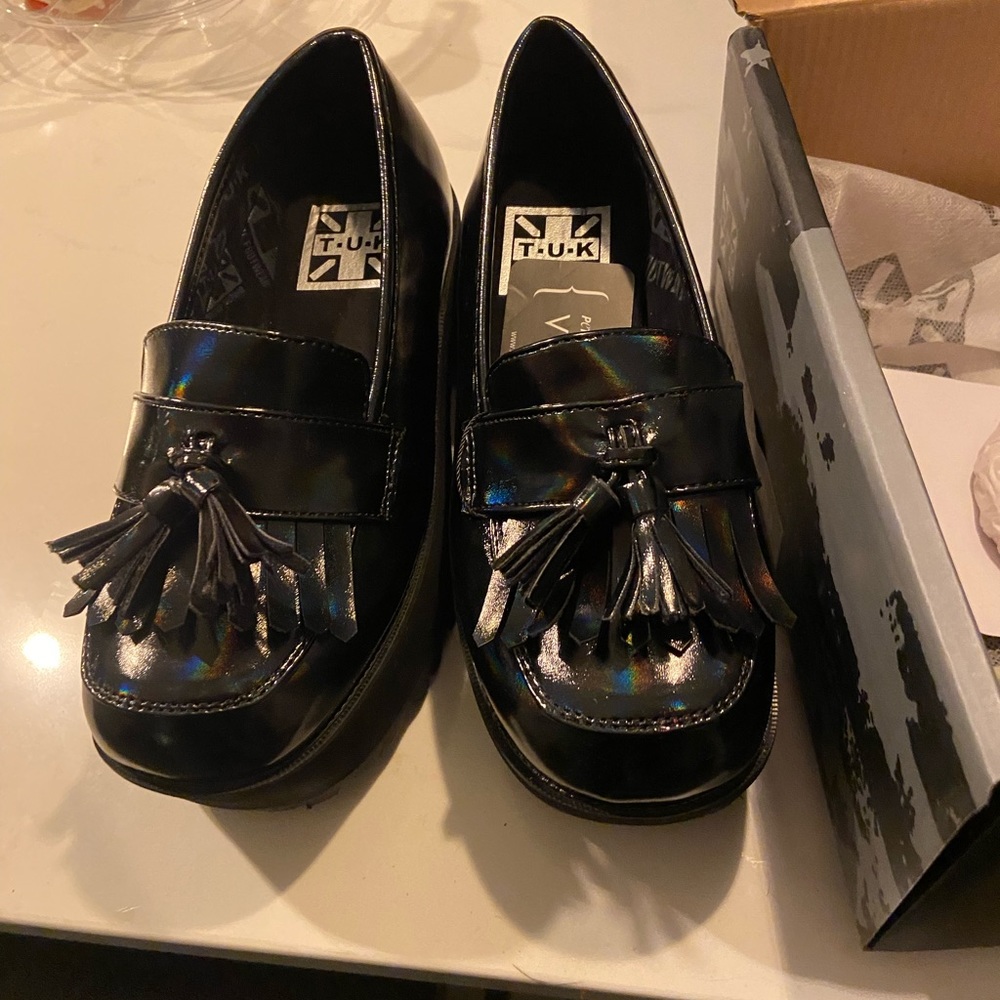 TUK shoes women’s size 5